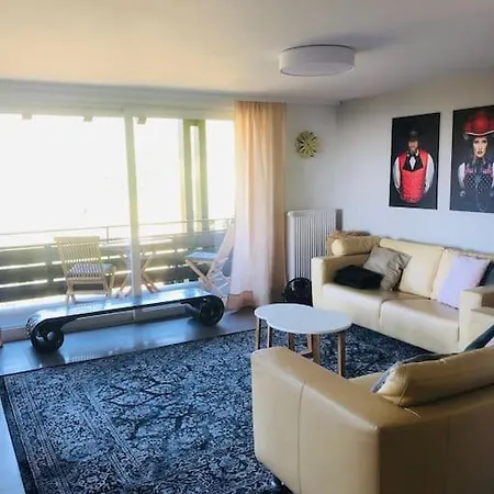 Panorama Domizil Im Schwarzwald In Einzigartiger Lage, Terrasse, 3 Schlafzimmer, Kamin, Direkt Am Waldrand, Nahe Baden-baden アパート *
