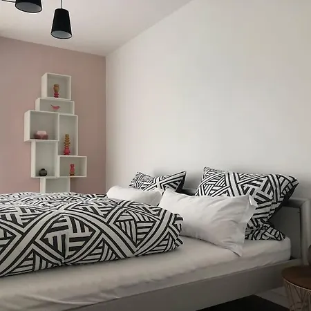 Panorama Domizil Im Schwarzwald In Einzigartiger Lage, Terrasse, 3 Schlafzimmer, Kamin, Direkt Am Waldrand, Nahe Baden-baden アパート *