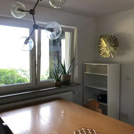 アパート Panorama Domizil Im Schwarzwald In Einzigartiger Lage, Terrasse, 3 Schlafzimmer, Kamin, Direkt Am Waldrand, Nahe Baden-baden